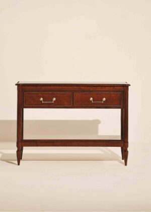 Aparador Louis XVI com gavetas