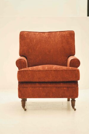 Poltrona Club Chair c/ Rodízios